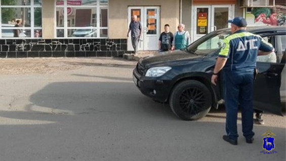 Под Самарой первоклассницу сбила Toyota RAV4 в жилой зоне на Ленинградской
