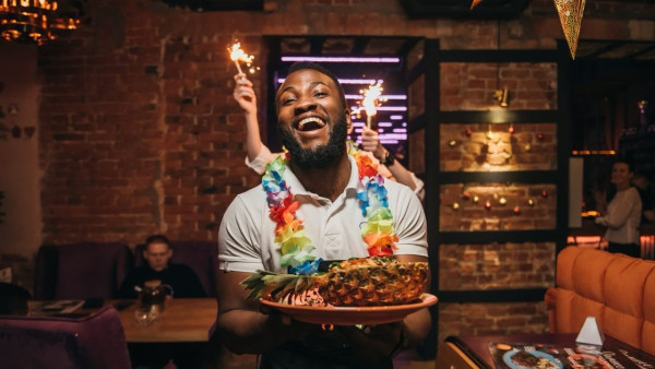 Студент по обмену Дэвид Ньюман добился успеха в ресторанном бизнесе Самары