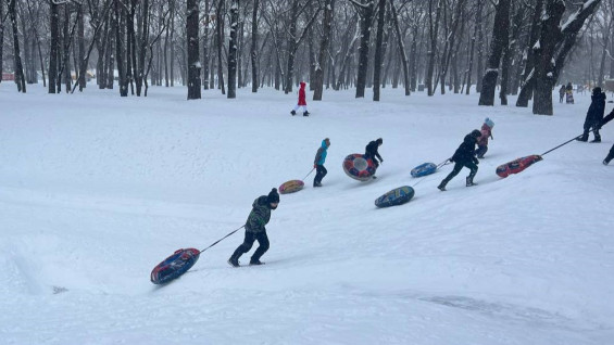 Самарцам напомнили правила, как не вылететь из тюбинга зимой