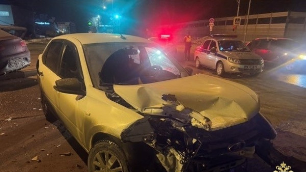 Полиция рассказала, кто пострадал в ДТП с элитным Mercedes-Benz в Самаре