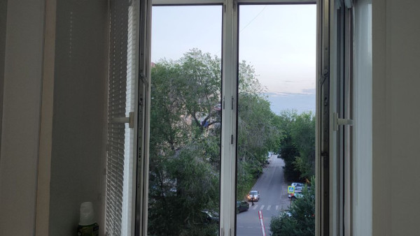 В Самарской области на окна школ вешают замки