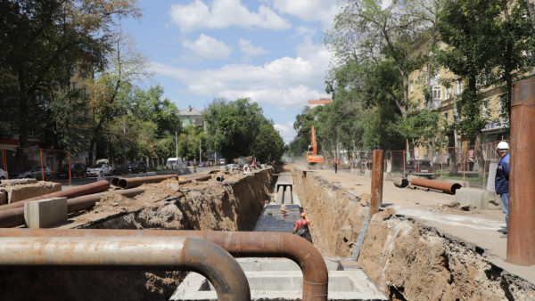 Хватит на полвека: самарские чиновники объехали перекопанные участки улиц