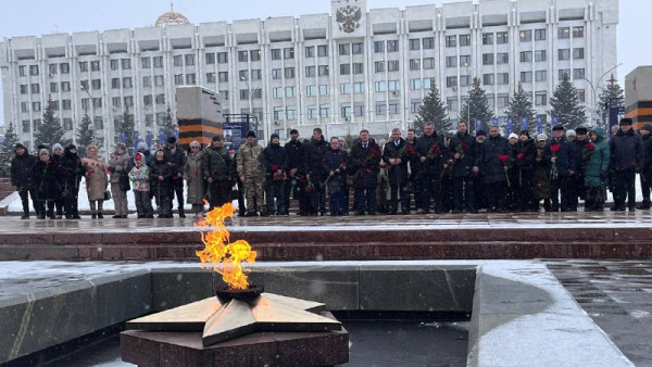 1 января в Самарской области вспоминают погибших в результате атаки ВСУ в 2023 году в Макеевке