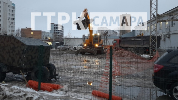 В Самаре на Московском шоссе до основания снесли кафе, автомойку и шиномонтаж