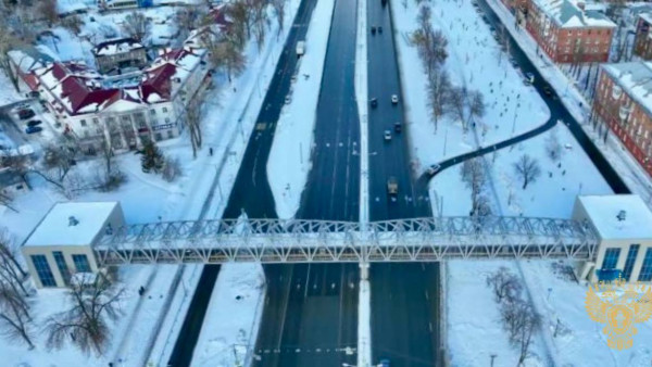 Прокуратура в суде обязала минтранс отремонтировать опасный надземный переход на Мехзаводе