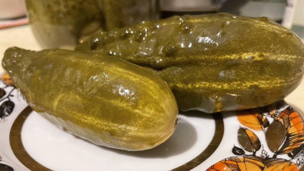 Самарским хозяйкам на заметку: соленые огурцы из России установили рекорд по экспорту 