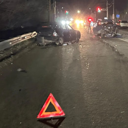 Под Самарой 2 человека серьезно пострадали в ДТП при столкновении сразу 4 автомобилей
