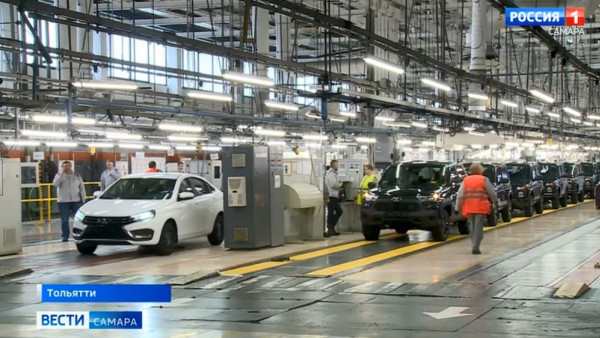 АВТОВАЗ поднял цены на большинство моделей LADA