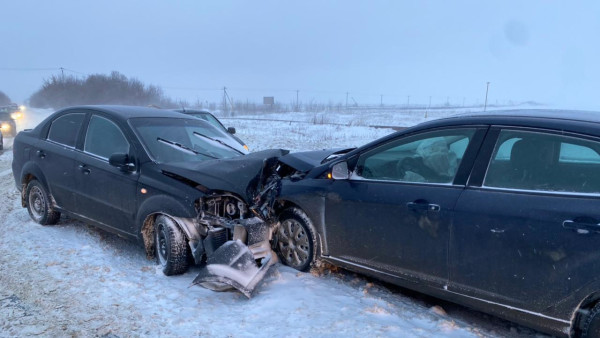 В Самарской области 18 января в ДТП травмы и переломы получил ребенок