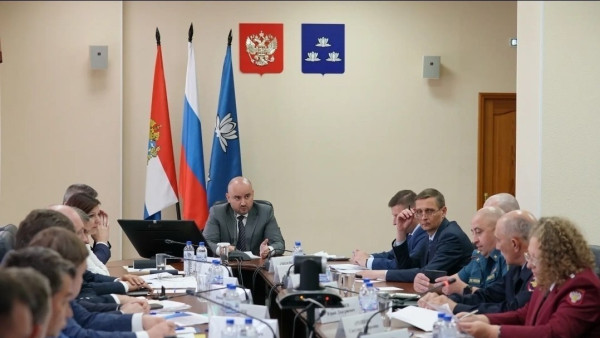 Вячеслав Федорищев на оперативном совещании поставил задачи по развитию Новокуйбышевска