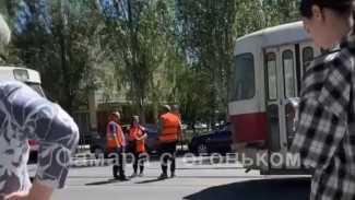 В Самаре на ул. Аэродромной парализовало движение трамваев