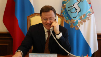 Дмитрий Азаров поздравил с Днем Победы 96-летнего ветерана из Сызрани