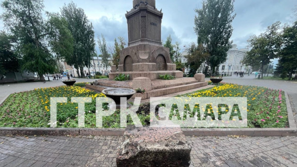 За ДТП с памятником Ленину на пл. Революции уроженец Бузулука заплатит 3,6 млн рублей