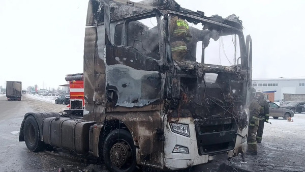 Появились подробности ЧП с загоревшейся фурой на Обводном шоссе под Самарой