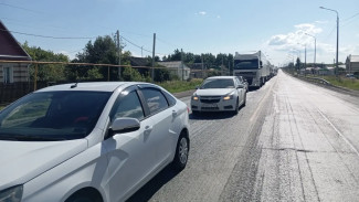 На трассе М-5 «Урал» в Самарской области автомобили застряли в пробке 6 июля