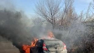 Под Самарой на ходу загорелся Hyundai Solaris