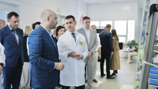 Подготовка к запуску нового производства, ускорение благоустройства Центральной площади, новое оборудование в больницу №5 – итоги рабочей поездки губернатора Вячеслава Федорищева в Тольятти