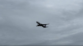 Над Самарой Sukhoi Superjet 100 ушёл на второй круг из-за угрозы столкновения