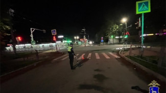 В Самарской области 16-летний подросток на отечественной легковушке сбил на зебре двух пешеходов 