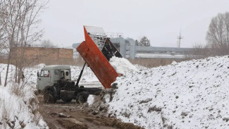 В Самаре на "полигоны" вывезено более 400 тысяч тонн снега с начала зимы
