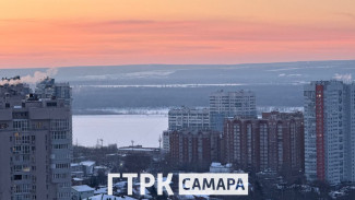 Появились кадры огненного заката в Самаре 22 февраля