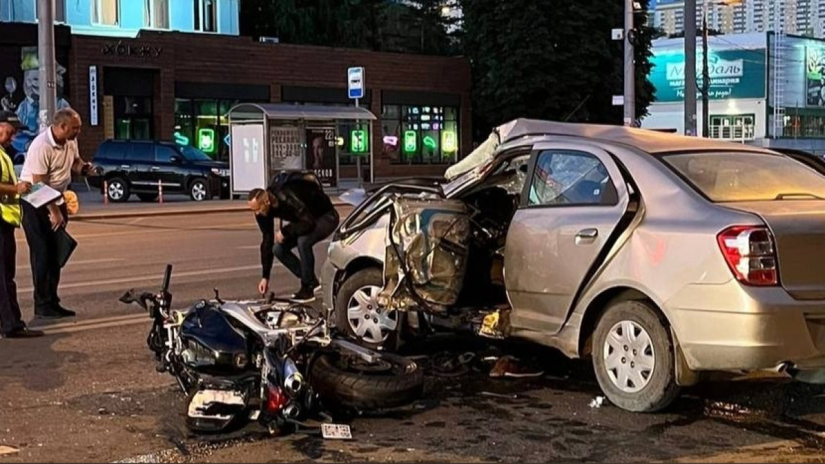 В Самаре в больнице скончался второй участник жуткого ДТП на Московском  шоссе – Новости Самары и Самарской области – ГТРК Самара