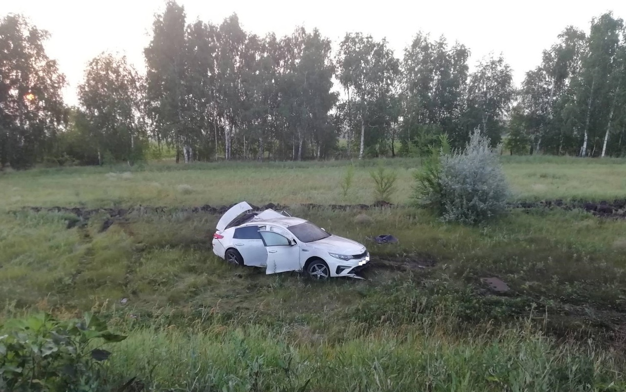 В Самарской области лихач вылетел в кювет и отправил в больницу друга –  Новости Самары и Самарской области – ГТРК Самара