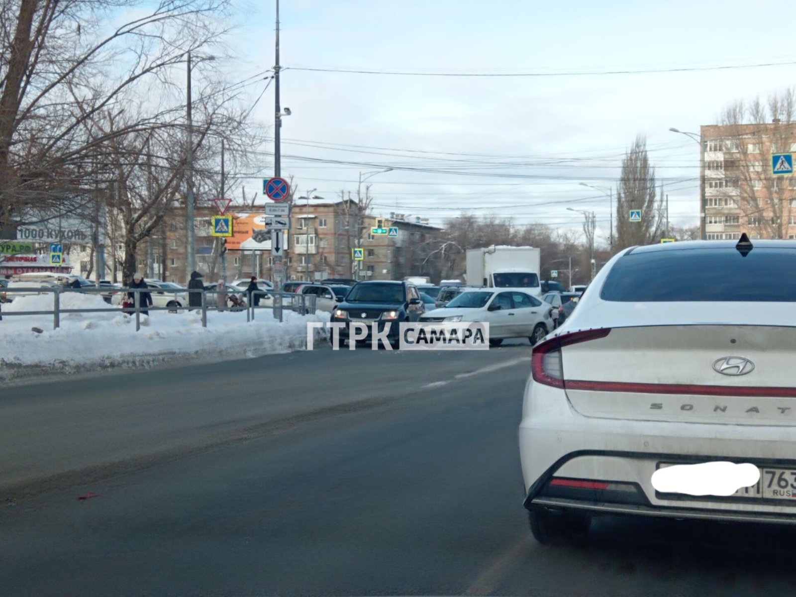 ДТП легковушек парализовало Московское шоссе в Самаре – Новости Самары и  Самарской области – ГТРК Самара