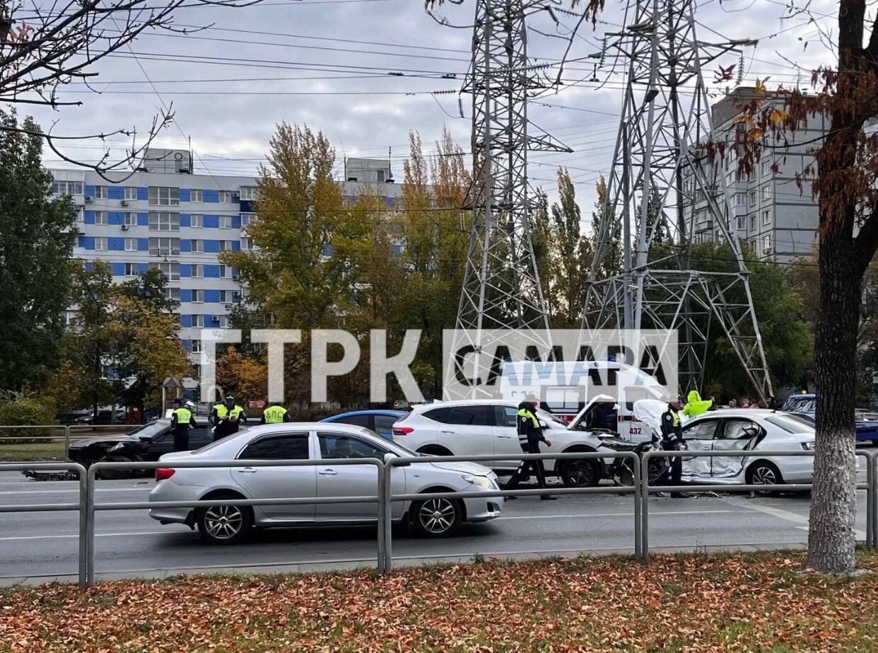 В Самаре водители перекрыли Московское шоссе | 29.09.2023 | Самара -  БезФормата