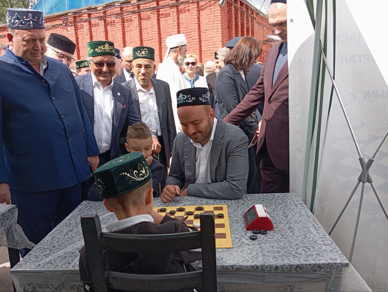 В Самаре отметили праздник плуга Сабантуй | 23.06.2024 | Самара - БезФормата