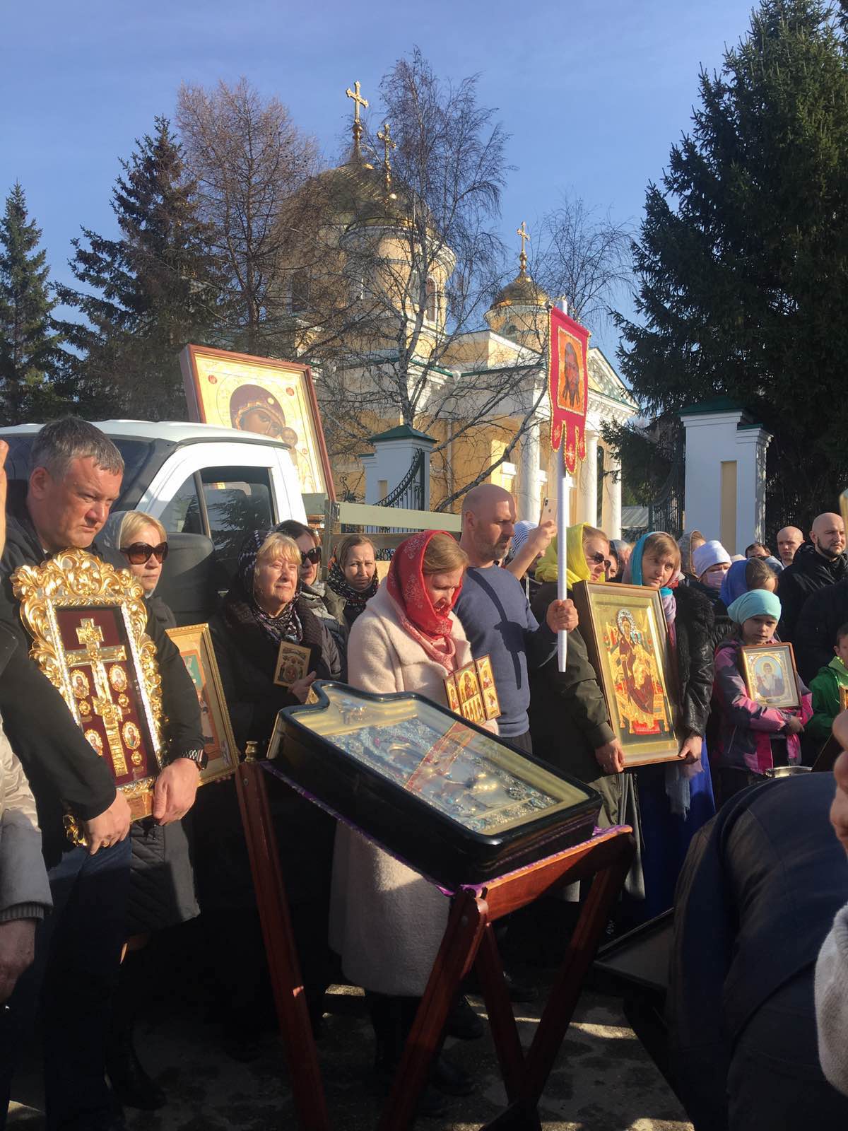 В Самаре прошёл авто крестный ход против коронавируса – Новости Самары и  Самарской области – ГТРК Самара