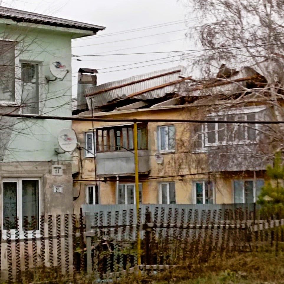 Ураган в Самарской области снес крышу многоквартирного дома 13 ноября 2022  года – Новости Самары и Самарской области – ГТРК Самара