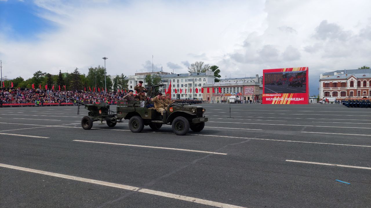 В Самаре 9 мая прошел военный Парад в честь Дня Победы | 09.05.2024 |  Самара - БезФормата