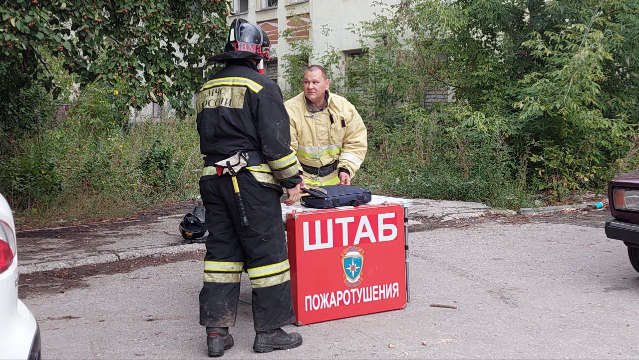 Организован штаб: в Самаре горит Дом Печати | 07.09.2022 | Самара -  БезФормата