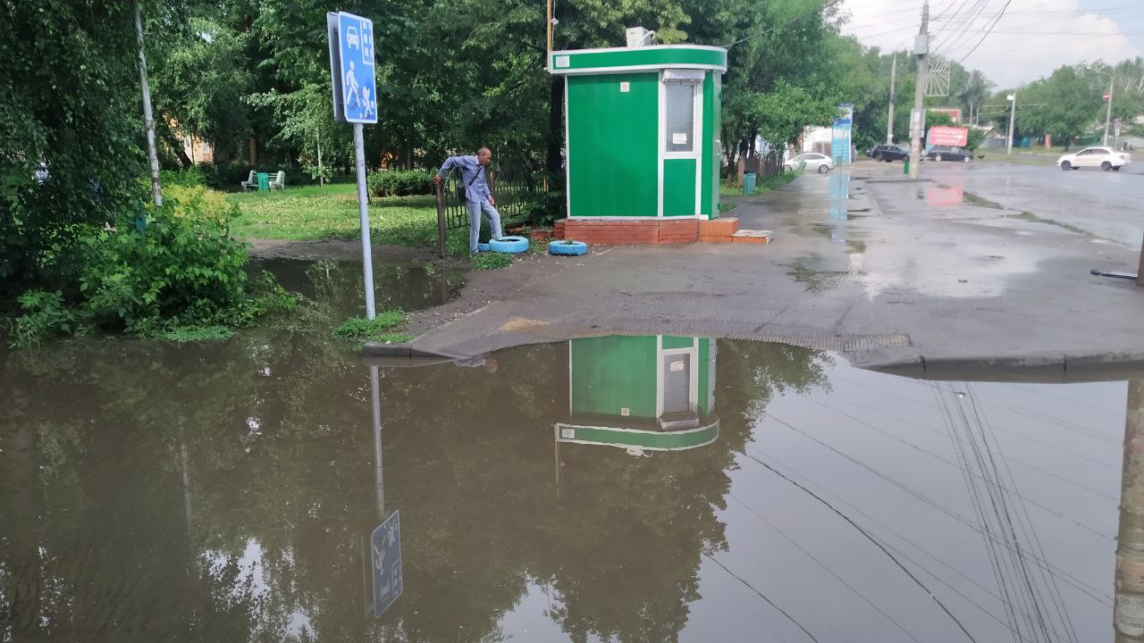 Безымянка ушла под воду. В Самаре затопило несколько улиц в Кировском  районе – Новости Самары и Самарской области – ГТРК Самара